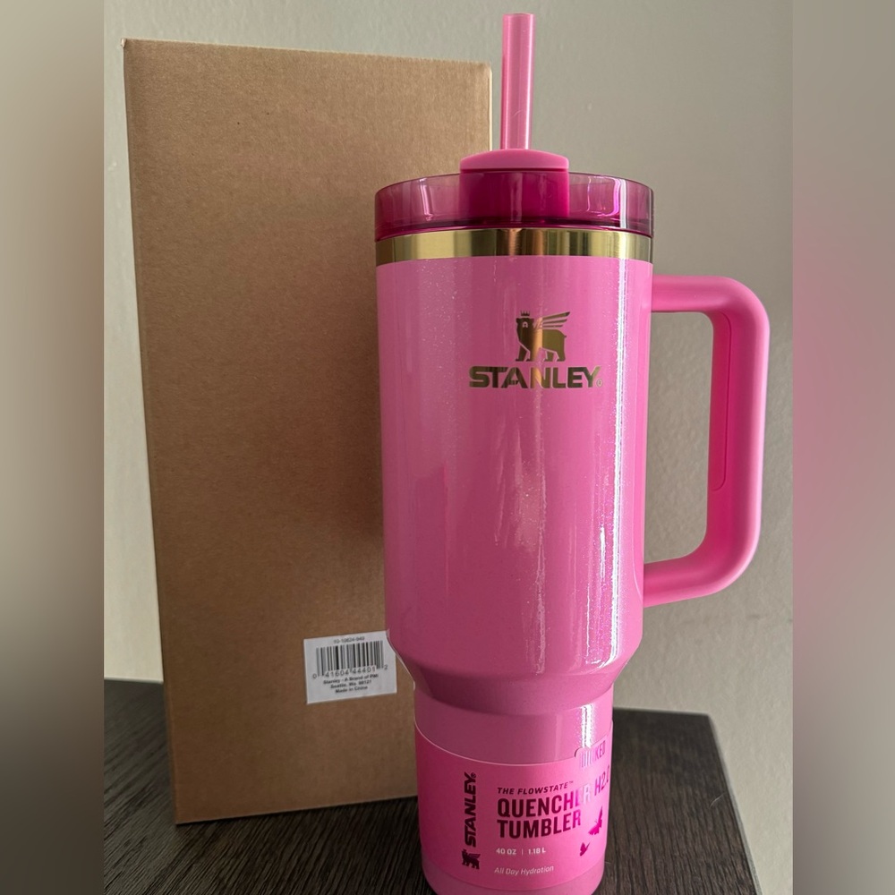 SOLD 🦋 WICKED Stanley Tumbler 40oz Glinda 🦋